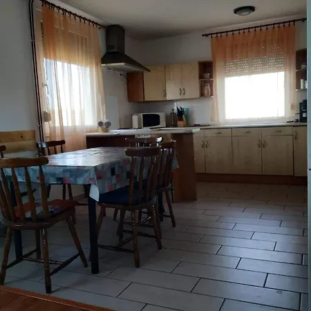 بيت للعطل Gyoengy-haz Balaton, Oenallo Nyaralo *