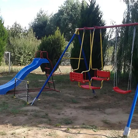 Gyoengy-haz Balaton, Oenallo Nyaralo בית נופש *