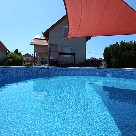 Gyoengy-haz Balaton, Oenallo Nyaralo * Szolosgyorok