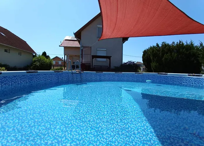 Gyoengy-haz Balaton, Oenallo Nyaralo * Szolosgyorok